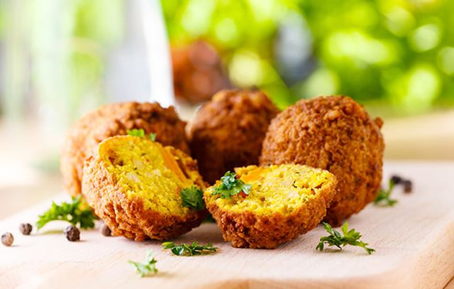 Falafel, cut open